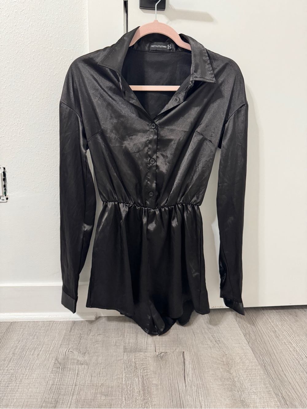 PrettyLittleThing Black Satin Long Sleeve Button Down Shirt Dress Romper Size 4